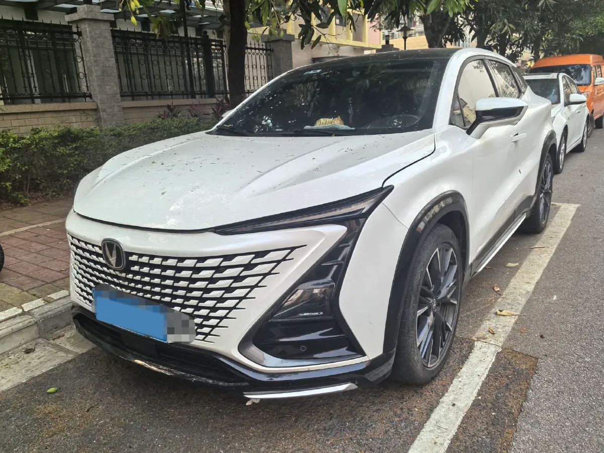 2023 ChangAn UNI-T 1.5T 188HP L4 7DCT,autocango,china used car exporter,china ev exporter,chinese used car exporter,chinese used ev exporter