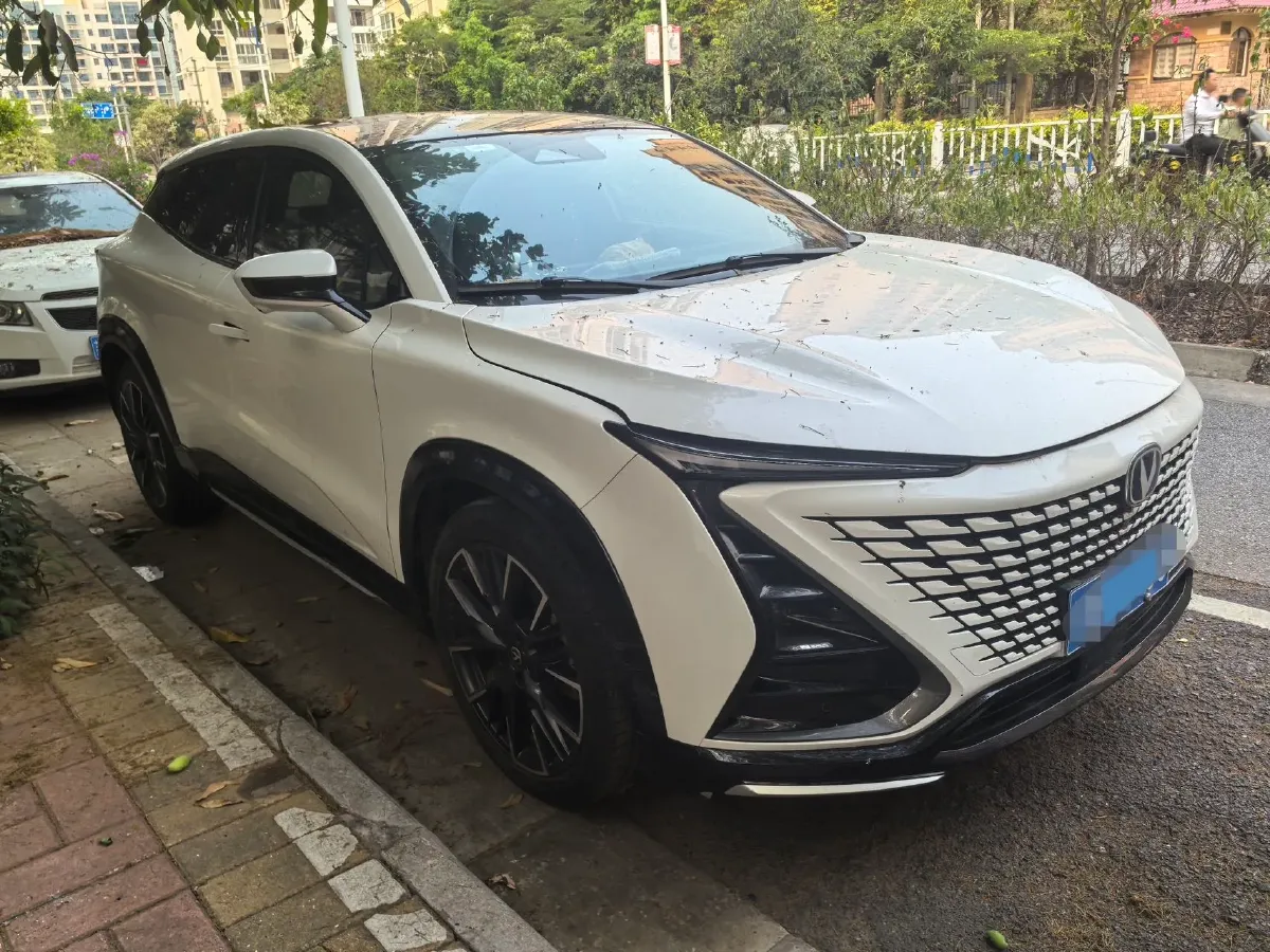2023 ChangAn UNI-T 1.5T 188HP L4 7DCT,autocango,china used car exporter,china ev exporter,chinese used car exporter,chinese used ev exporter