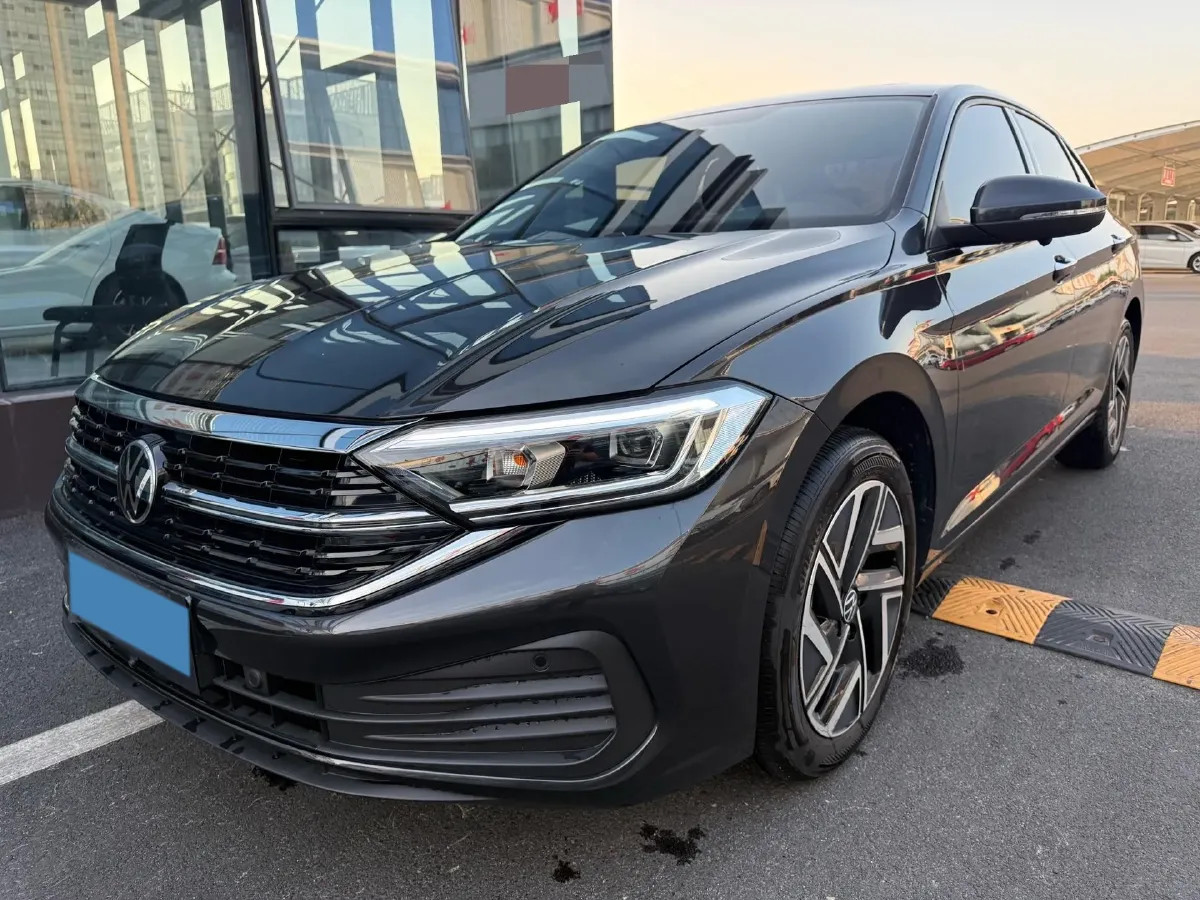 2025 Volkswagen Sagitar 1.5T 160HP L4 7DCT,autocango,china used car exporter,china ev exporter,chinese used car exporter,chinese used ev exporter