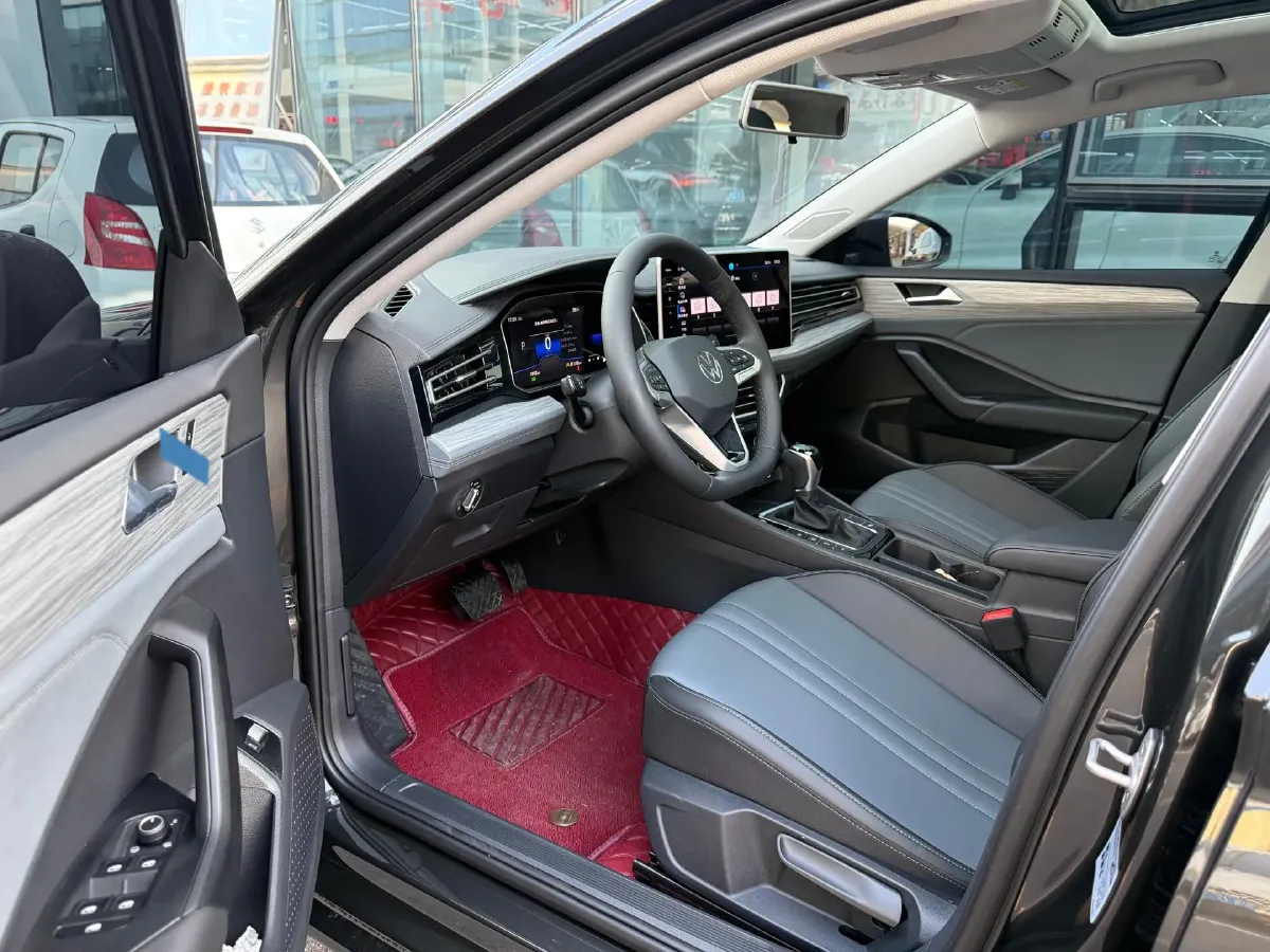 2025 Volkswagen Sagitar 1.5T 160HP L4 7DCT,autocango,china used car exporter,china ev exporter,chinese used car exporter,chinese used ev exporter