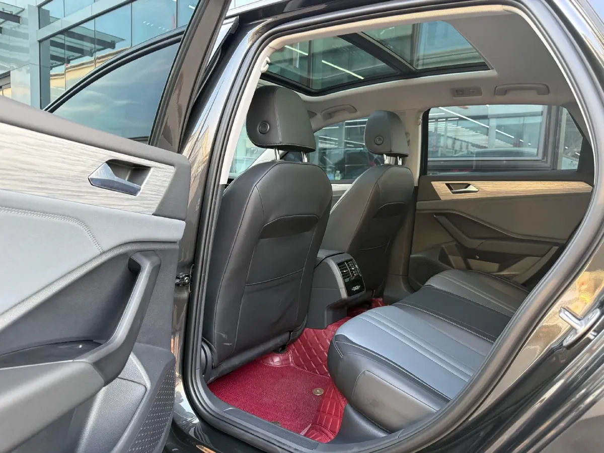 2025 Volkswagen Sagitar 1.5T 160HP L4 7DCT,autocango,china used car exporter,china ev exporter,chinese used car exporter,chinese used ev exporter