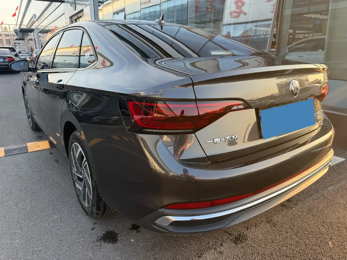 2025 Volkswagen Sagitar 1.5T 160HP L4 7DCT,autocango,china used car exporter,china ev exporter,chinese used car exporter,chinese used ev exporter