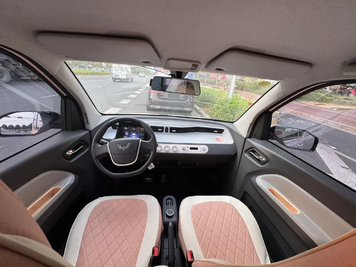 2021 WuLing HongGuang MINI EV BEV 13.9KWH,autocango,china used car exporter,china ev exporter,chinese used car exporter,chinese used ev exporter