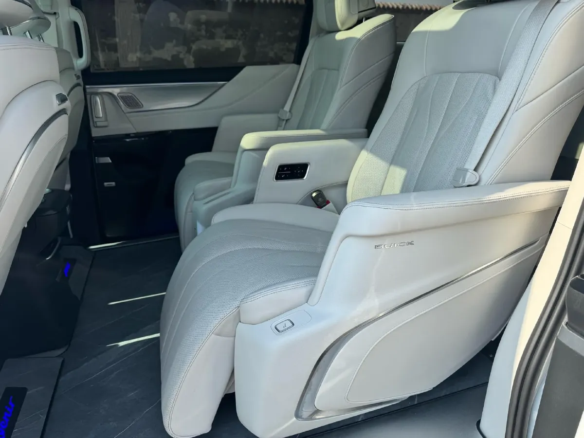 2024 Buick GL8 1.5T 180HP L4 2DHT PHEV 24.4KWH,autocango,china used car exporter,china ev exporter,chinese used car exporter,chinese used ev exporter