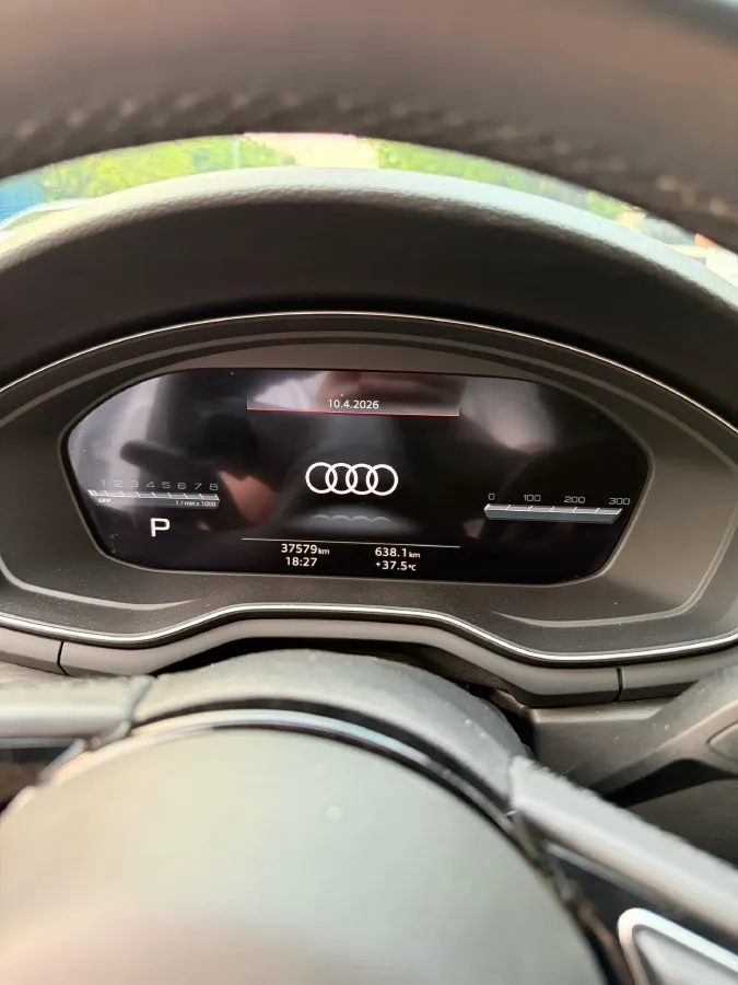 2023 Audi A4L 2.0T 190HP L4 7DCT,autocango,china used car exporter,china ev exporter,chinese used car exporter,chinese used ev exporter