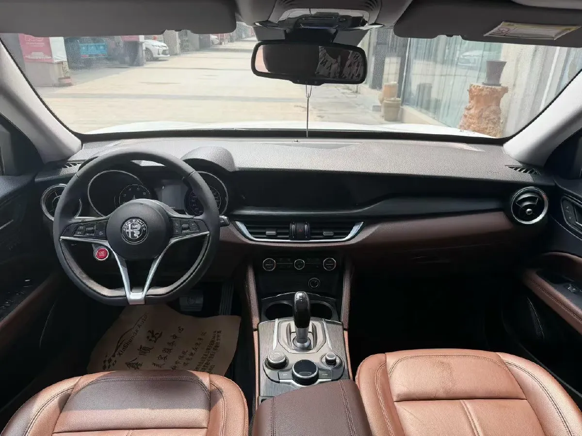 2017 Lexus NX 2.0T 238HP L4 6AT,autocango,china used car exporter,china ev exporter,chinese used car exporter,chinese used ev exporter