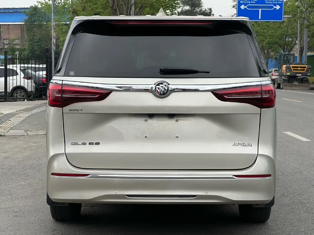 2021 Buick GL8 2.0T 237HP L4 9AT,autocango,china used car exporter,china ev exporter,chinese used car exporter,chinese used ev exporter