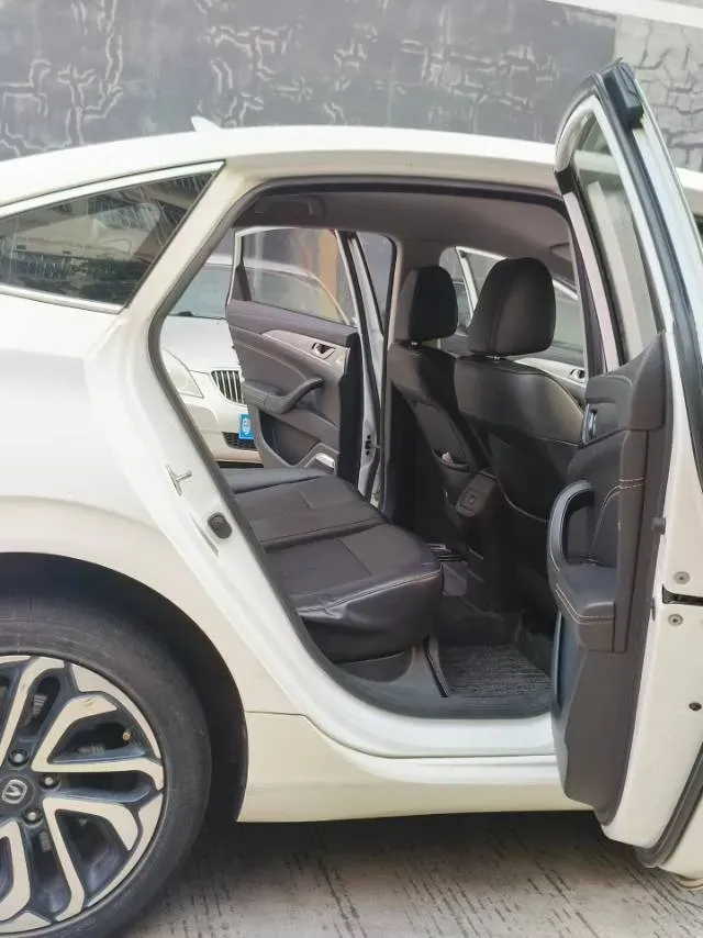 2019 ChangAn Eado BEV 52.56KWH,autocango,china used car exporter,china ev exporter,chinese used car exporter,chinese used ev exporter