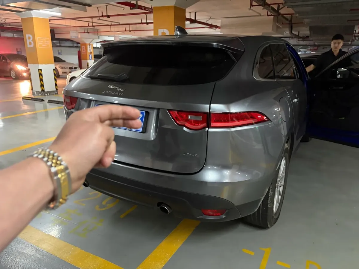 2018 Jaguar F-PACE 2.0T 250HP L4 8AT,autocango,china used car exporter,china ev exporter,chinese used car exporter,chinese used ev exporter