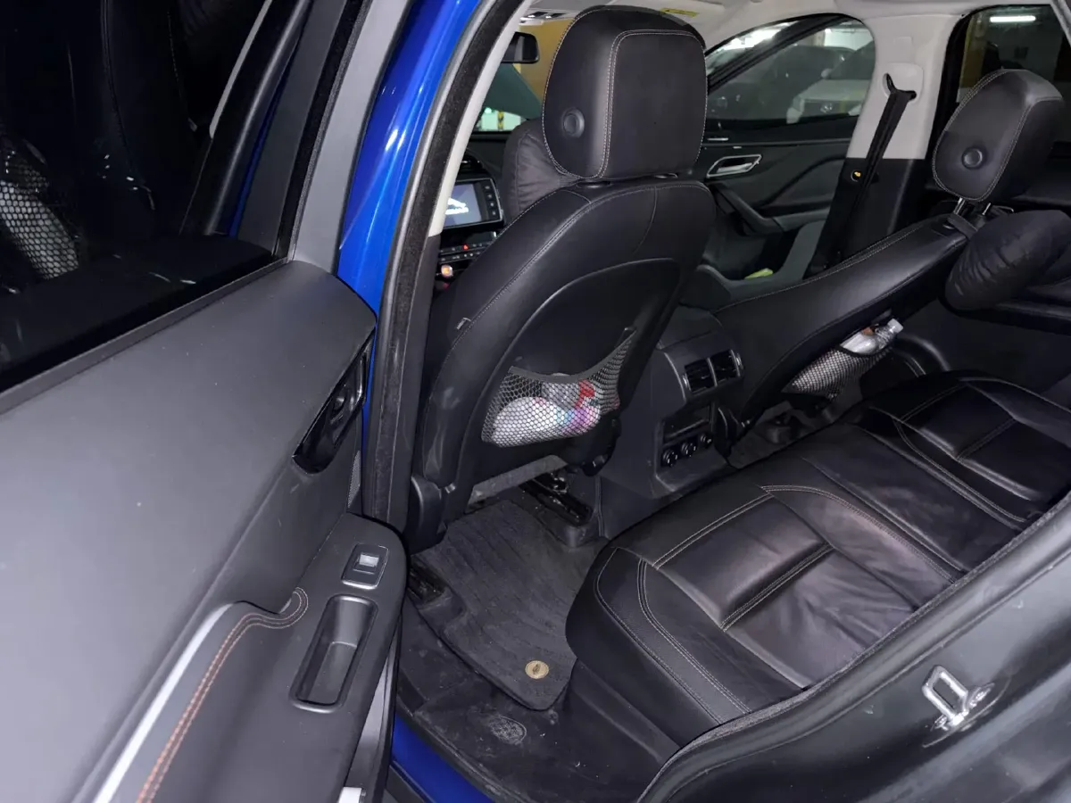 2018 Jaguar F-PACE 2.0T 250HP L4 8AT,autocango,china used car exporter,china ev exporter,chinese used car exporter,chinese used ev exporter