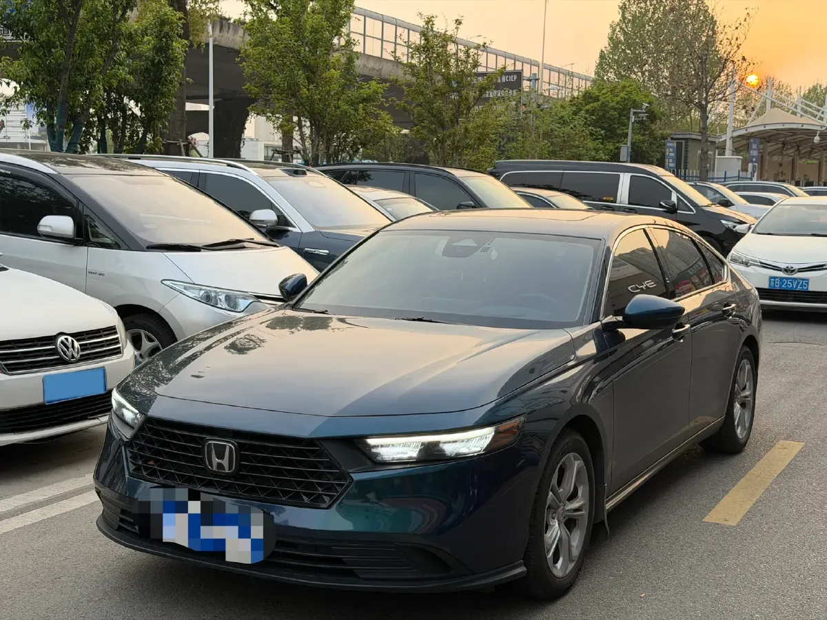 2023 Honda Accord 1.5T 192HP L4 CVT,autocango,china used car exporter,china ev exporter,chinese used car exporter,chinese used ev exporter