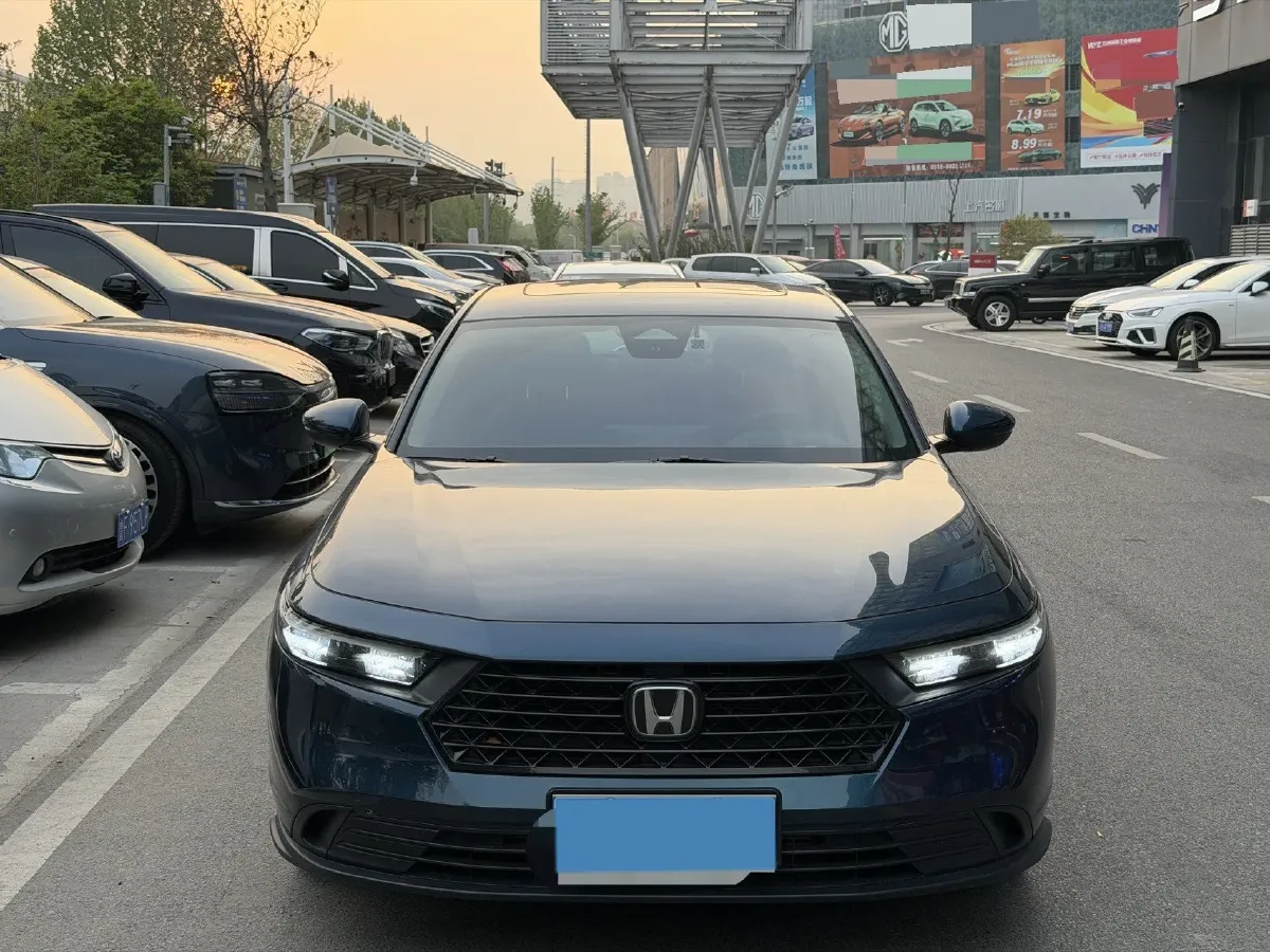 2023 Honda Accord 1.5T 192HP L4 CVT,autocango,china used car exporter,china ev exporter,chinese used car exporter,chinese used ev exporter
