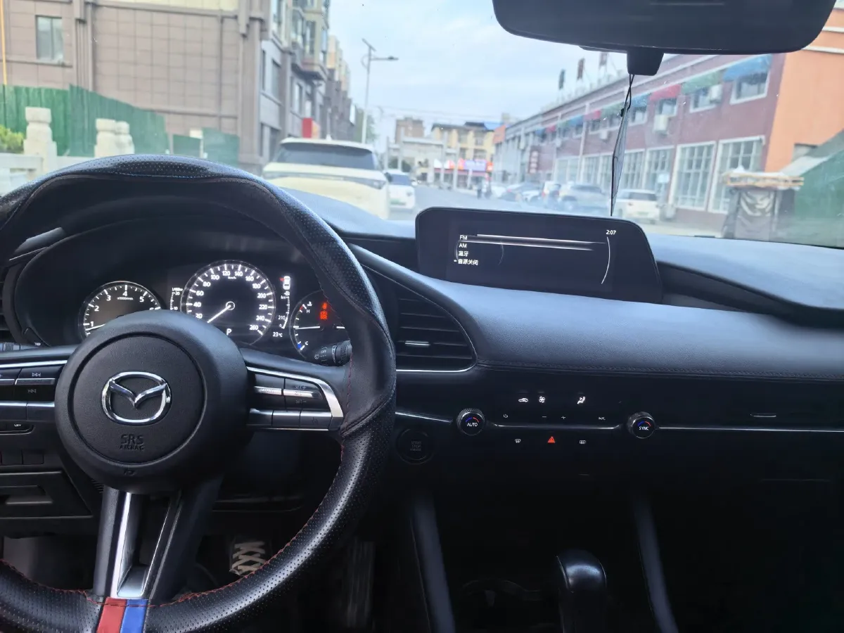 2020 Mazda 3 Axela 2.0L 158HP L4 6AT,autocango,china used car exporter,china ev exporter,chinese used car exporter,chinese used ev exporter