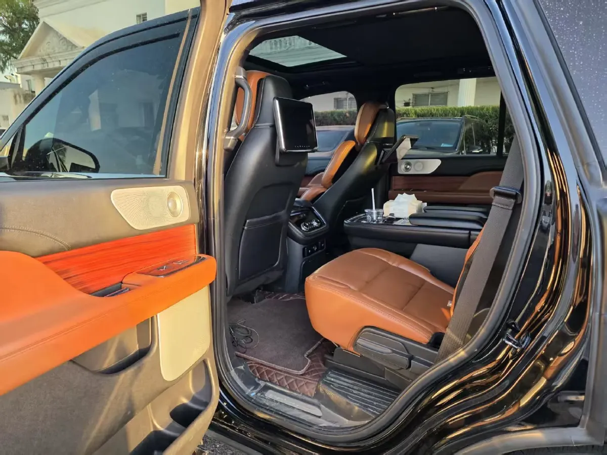 2018 Lincoln Navigator 3.5T 415HP V6 10AT,autocango,china used car exporter,china ev exporter,chinese used car exporter,chinese used ev exporter