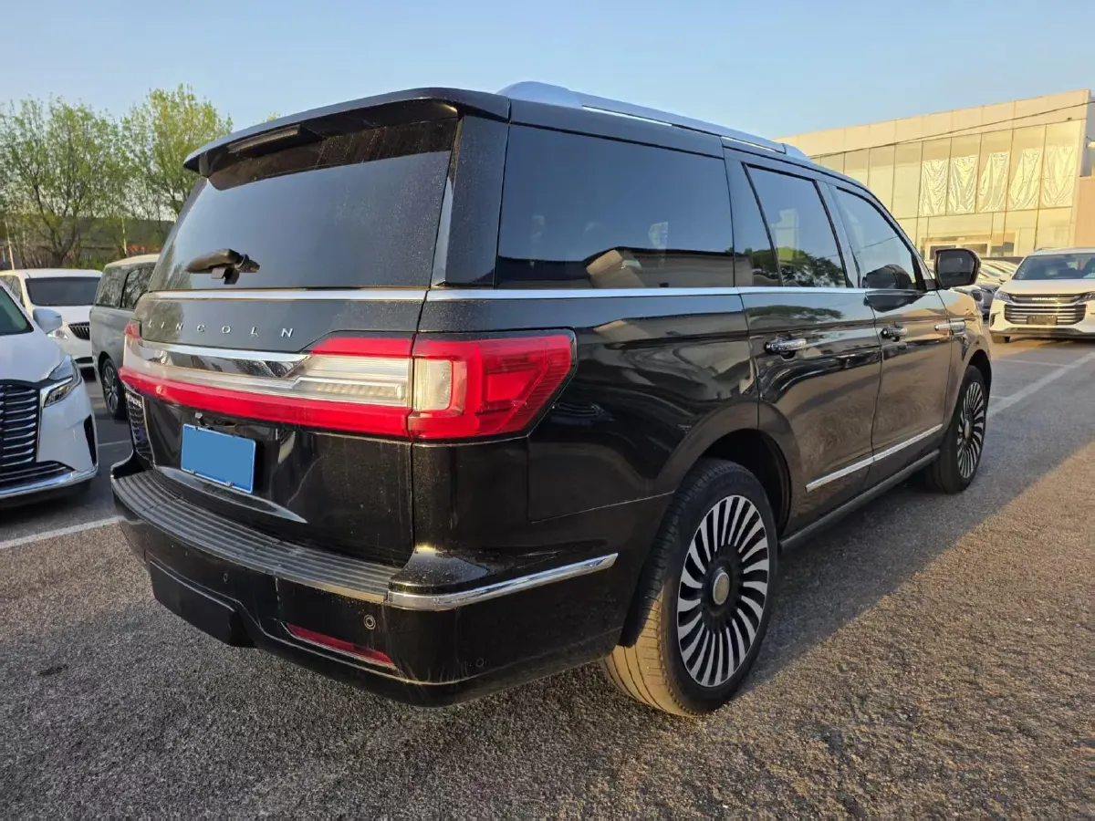 2018 Lincoln Navigator 3.5T 415HP V6 10AT,autocango,china used car exporter,china ev exporter,chinese used car exporter,chinese used ev exporter