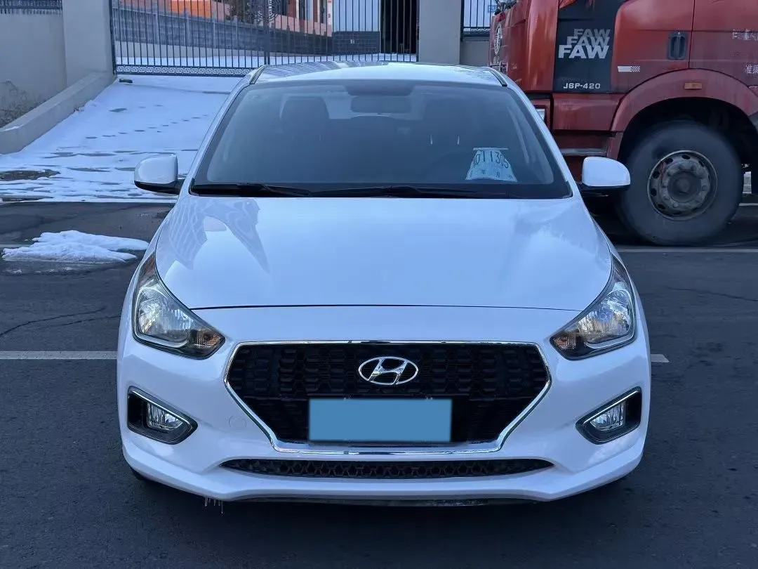2020 Hyundai Reina 1.4L 95HP L4 5MT,autocango,china used car exporter,china ev exporter,chinese used car exporter,chinese used ev exporter