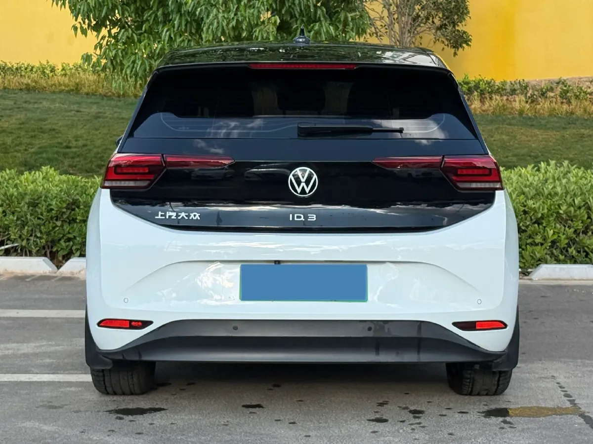 2025 Volkswagen ID.3 BEV 52.8KWH,autocango,china used car exporter,china ev exporter,chinese used car exporter,chinese used ev exporter