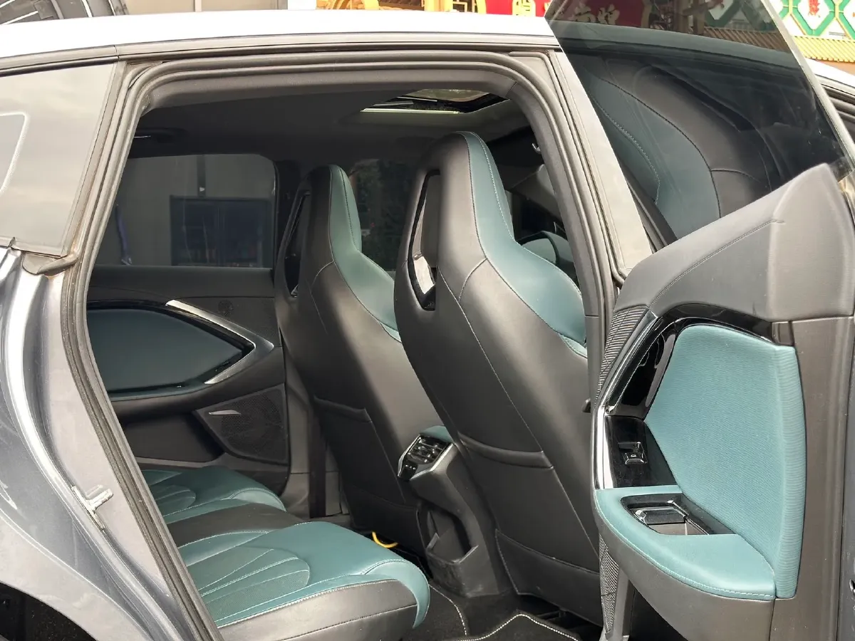 2023 MG 7 1.5T 188HP L4 7DCT,autocango,china used car exporter,china ev exporter,chinese used car exporter,chinese used ev exporter