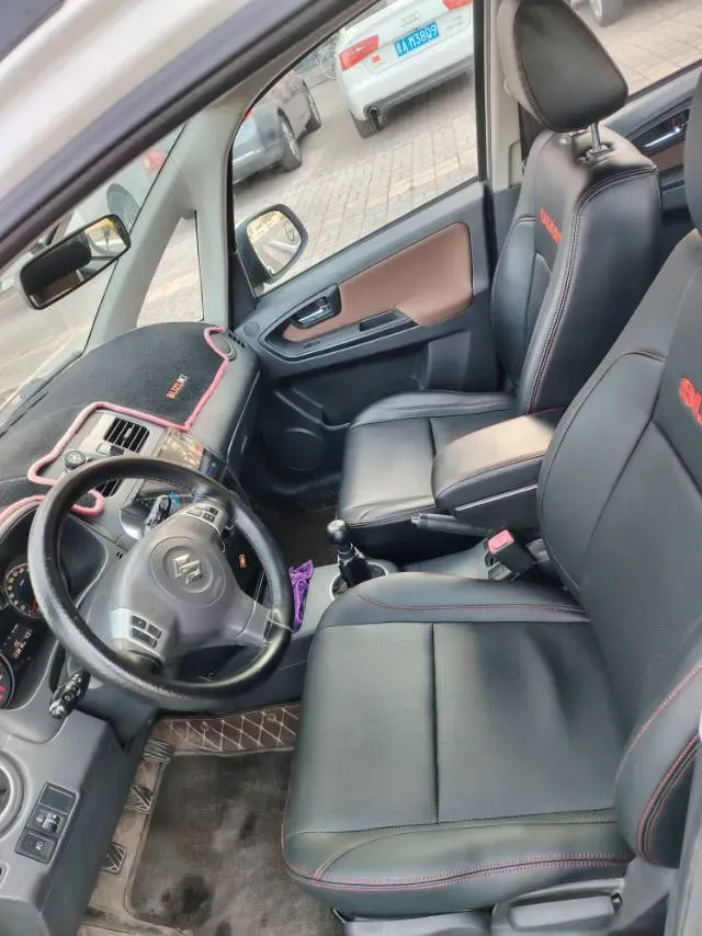 2012 JMC YuHu 7 2.4L 136HP L4 5MT,autocango,china used car exporter,china ev exporter,chinese used car exporter,chinese used ev exporter