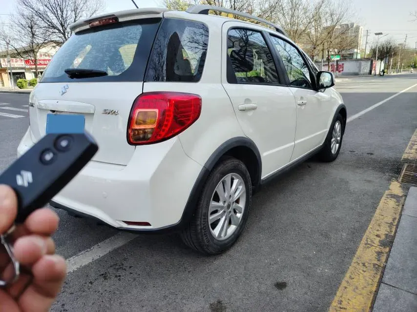2012 JMC YuHu 7 2.4L 136HP L4 5MT,autocango,china used car exporter,china ev exporter,chinese used car exporter,chinese used ev exporter