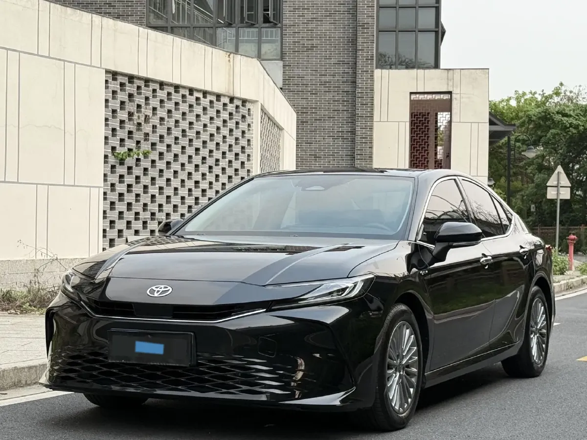 2024 Toyota Camry 2.0L 152HP L4 E-CVT Hybrid,autocango,china used car exporter,china ev exporter,chinese used car exporter,chinese used ev exporter