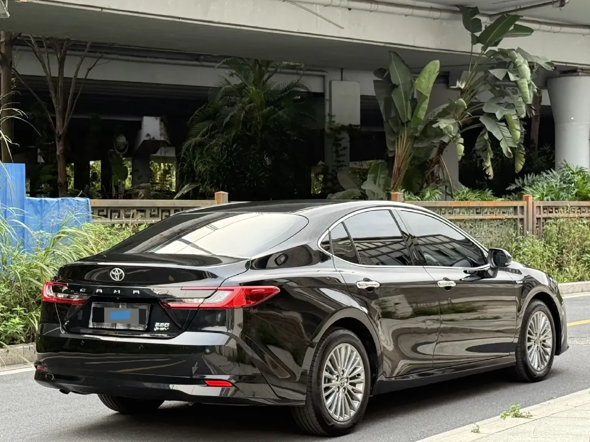 2024 Toyota Camry 2.0L 152HP L4 E-CVT Hybrid,autocango,china used car exporter,china ev exporter,chinese used car exporter,chinese used ev exporter