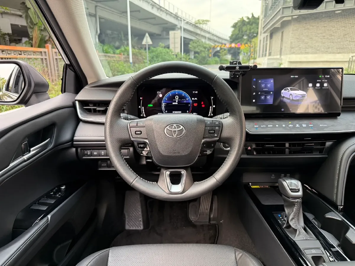 2024 Toyota Camry 2.0L 152HP L4 E-CVT Hybrid,autocango,china used car exporter,china ev exporter,chinese used car exporter,chinese used ev exporter