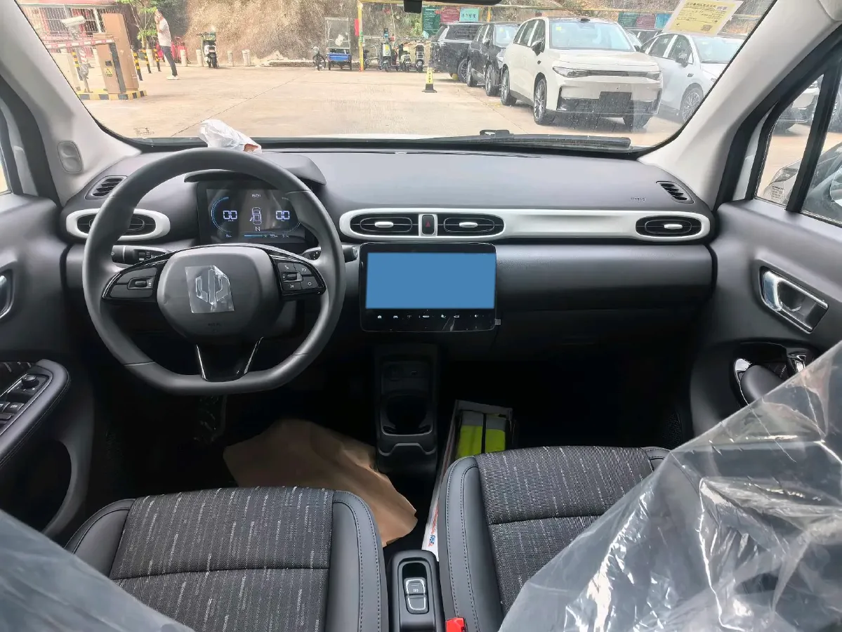 2025 Leapmotor T03 BEV 31.9KWH,autocango,china used car exporter,china ev exporter,chinese used car exporter,chinese used ev exporter