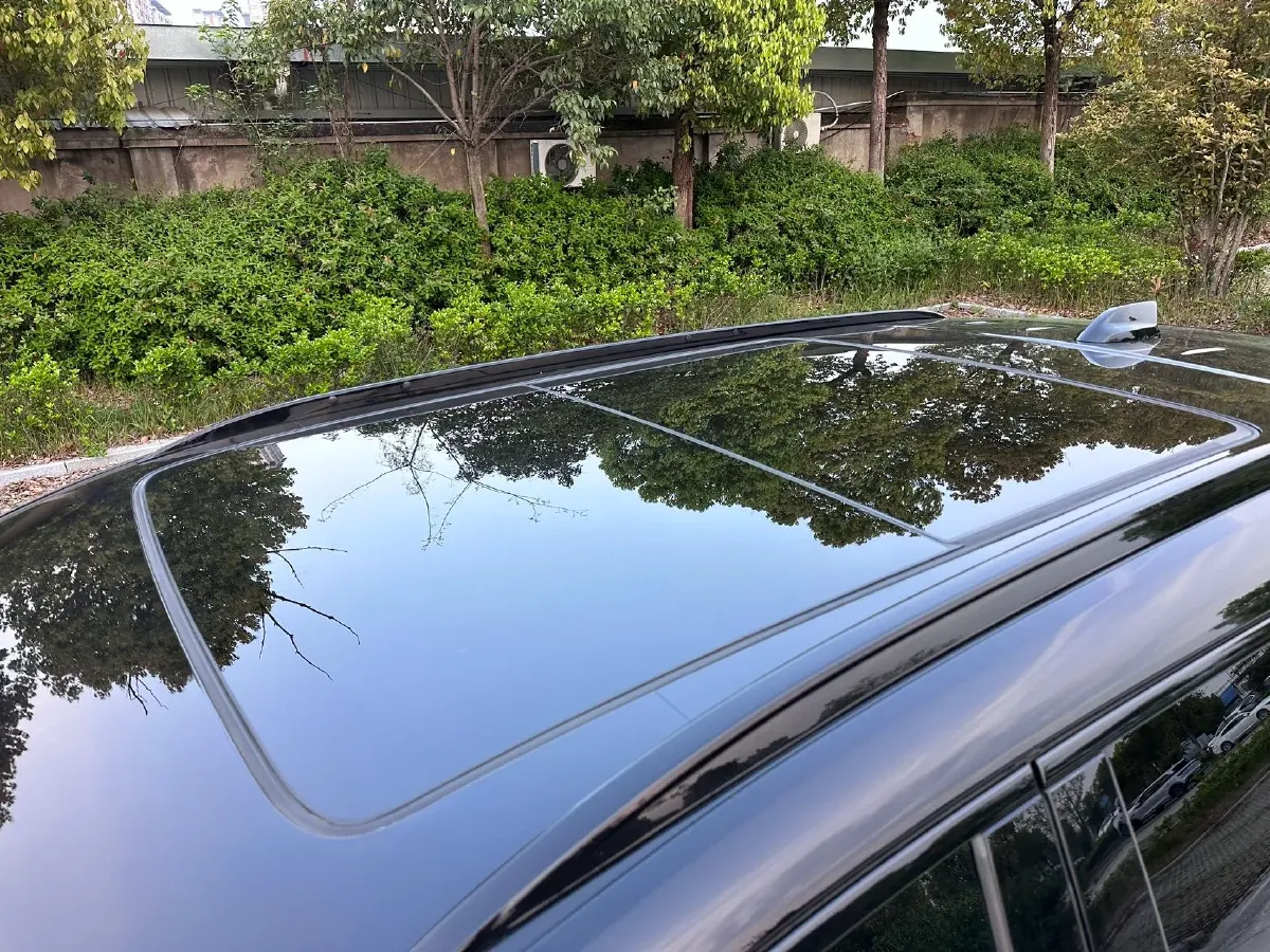 2025 Cadillac XT5 2.0T 237HP L4 9AT,autocango,china used car exporter,china ev exporter,chinese used car exporter,chinese used ev exporter