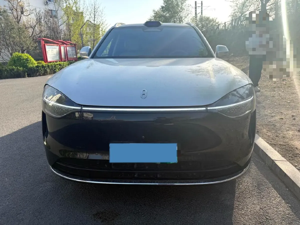 2024 AITO AITO M9 1.5T 152HP L4 REEV 42KWH,autocango,china used car exporter,china ev exporter,chinese used car exporter,chinese used ev exporter