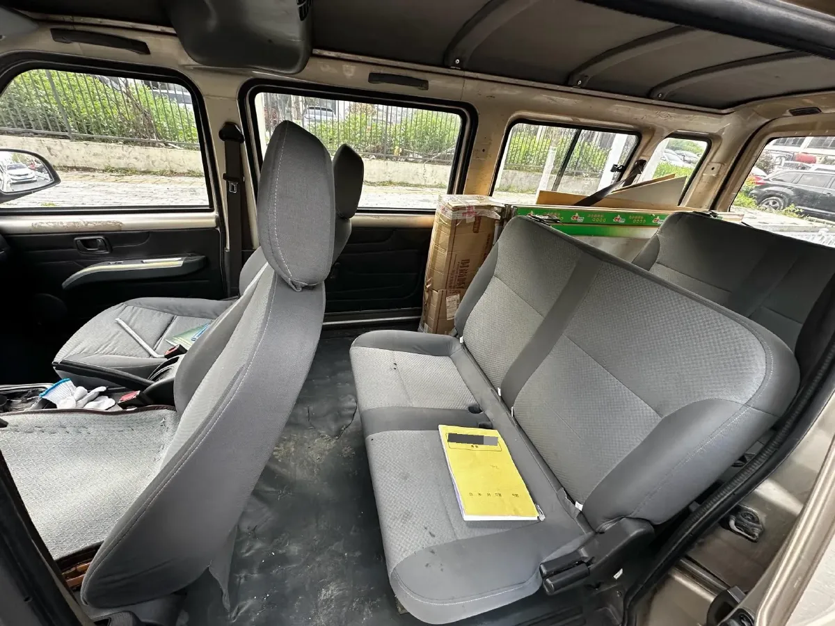 2017 WuLing RongGuang 1.5L 107HP L4 5MT,autocango,china used car exporter,china ev exporter,chinese used car exporter,chinese used ev exporter