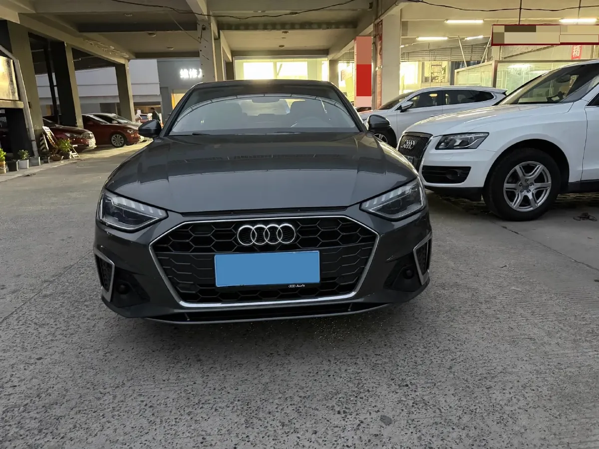 2020 Audi A4L 2.0T 190HP L4 7DCT,autocango,china used car exporter,china ev exporter,chinese used car exporter,chinese used ev exporter