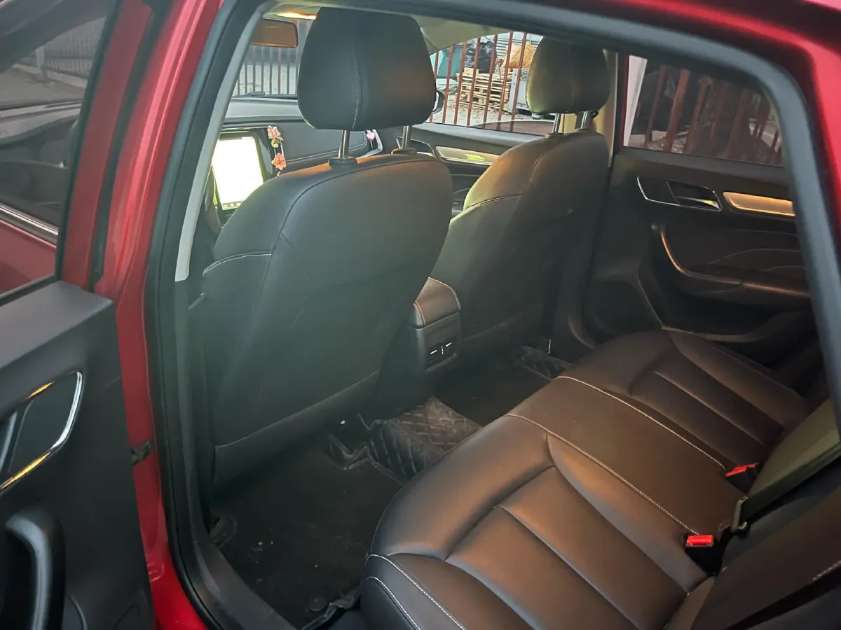 2017 Roewe i6 1.0T 125HP L3 2AT PHEV,autocango,china used car exporter,china ev exporter,chinese used car exporter,chinese used ev exporter