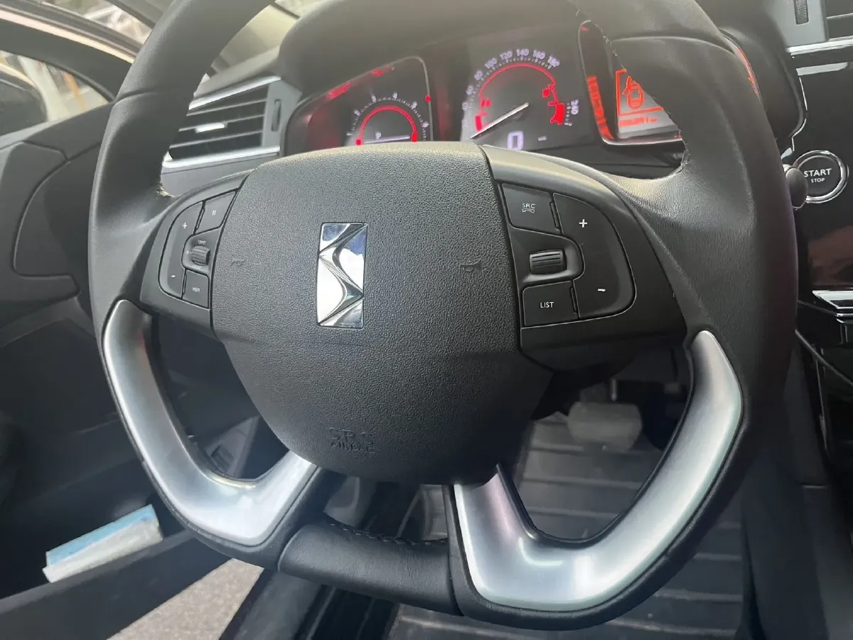 2016 DS 5LS 1.6T 167HP L4 6AT,autocango,china used car exporter,china ev exporter,chinese used car exporter,chinese used ev exporter