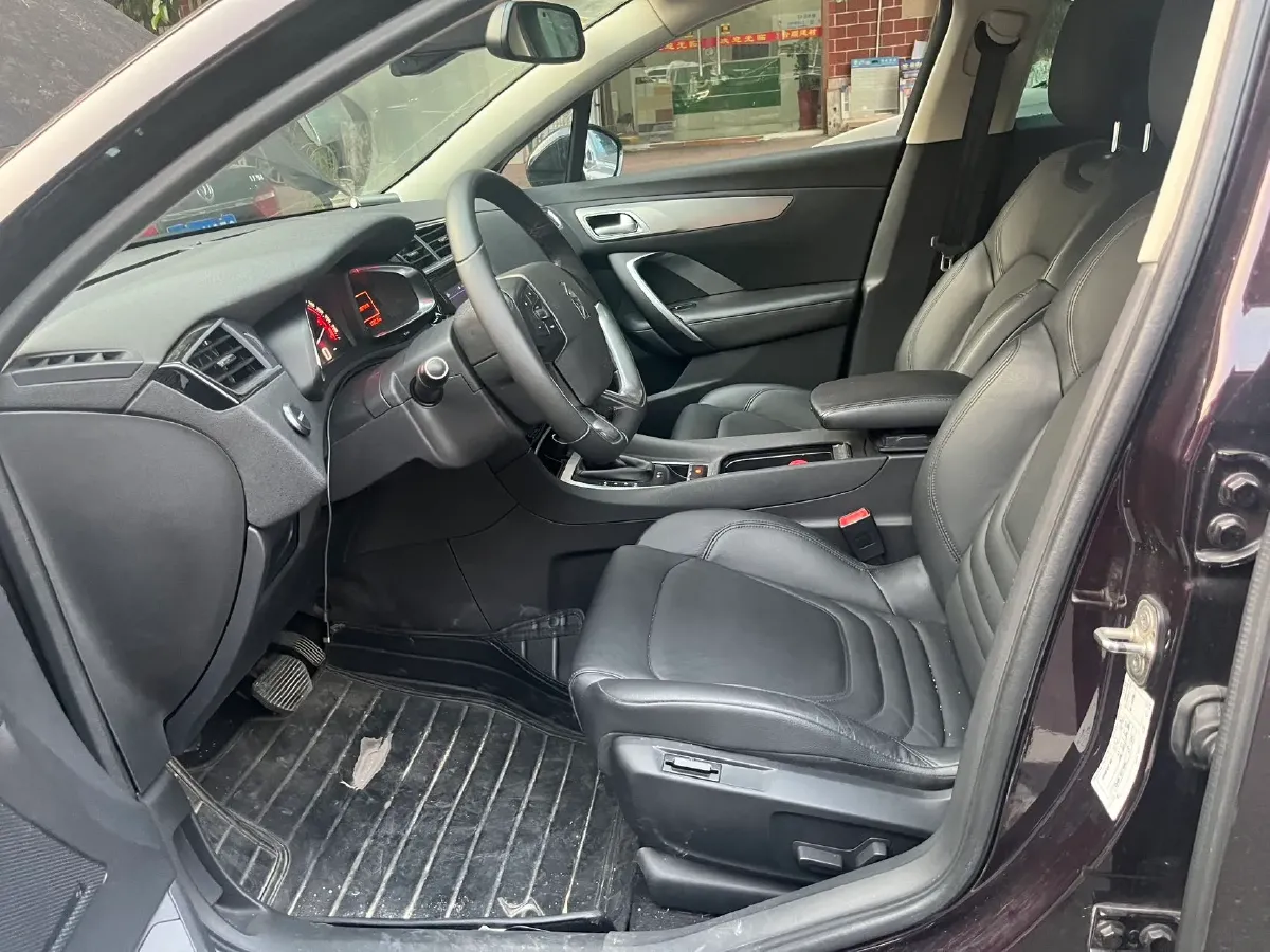 2016 DS 5LS 1.6T 167HP L4 6AT,autocango,china used car exporter,china ev exporter,chinese used car exporter,chinese used ev exporter