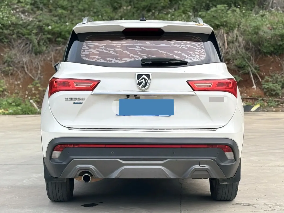 2019 BaoJun 530 1.5T 151HP L4 CVT,autocango,china used car exporter,china ev exporter,chinese used car exporter,chinese used ev exporter