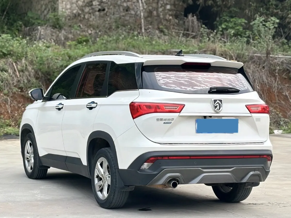 2019 BaoJun 530 1.5T 151HP L4 CVT,autocango,china used car exporter,china ev exporter,chinese used car exporter,chinese used ev exporter