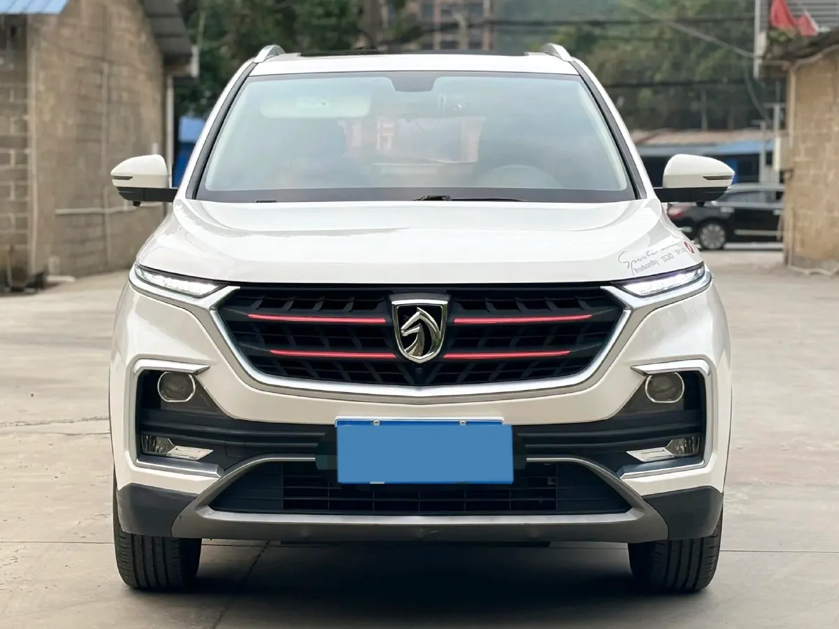 2019 BaoJun 530 1.5T 151HP L4 CVT,autocango,china used car exporter,china ev exporter,chinese used car exporter,chinese used ev exporter