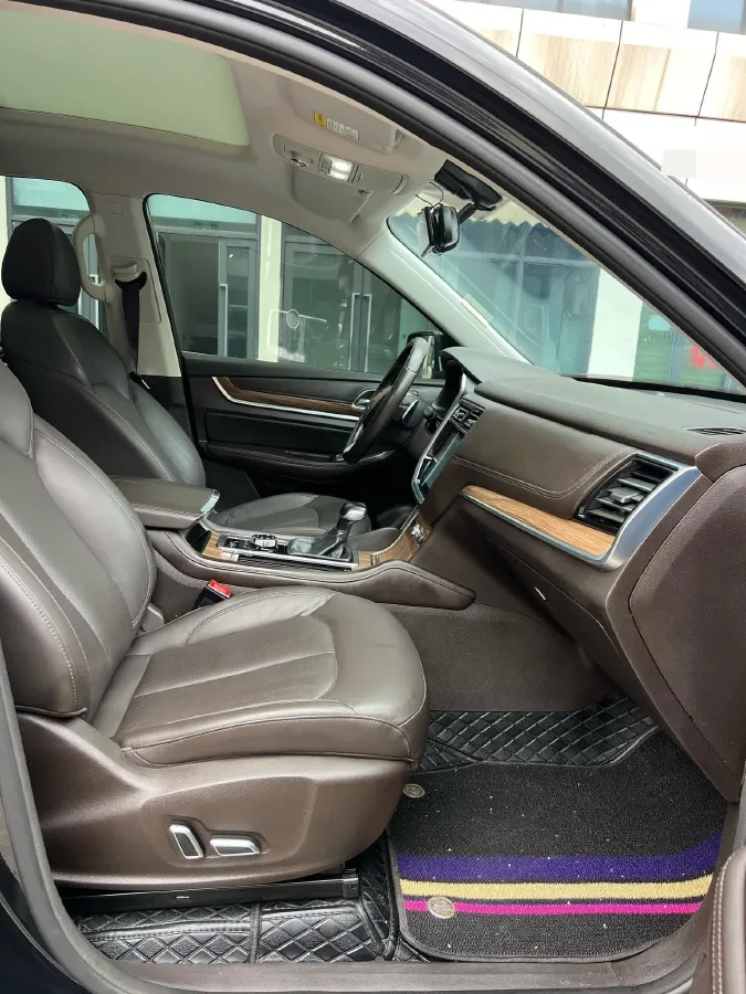 2019 Roewe RX8 2.0T 222HP L4 6AT,autocango,china used car exporter,china ev exporter,chinese used car exporter,chinese used ev exporter