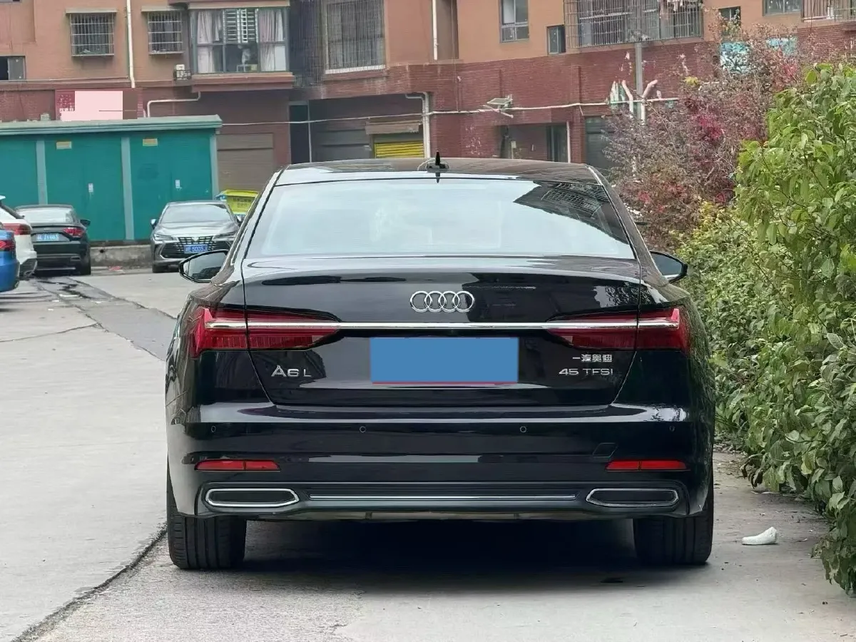 2021 Audi A6L 2.0T 224HP L4 7DCT,autocango,china used car exporter,china ev exporter,chinese used car exporter,chinese used ev exporter