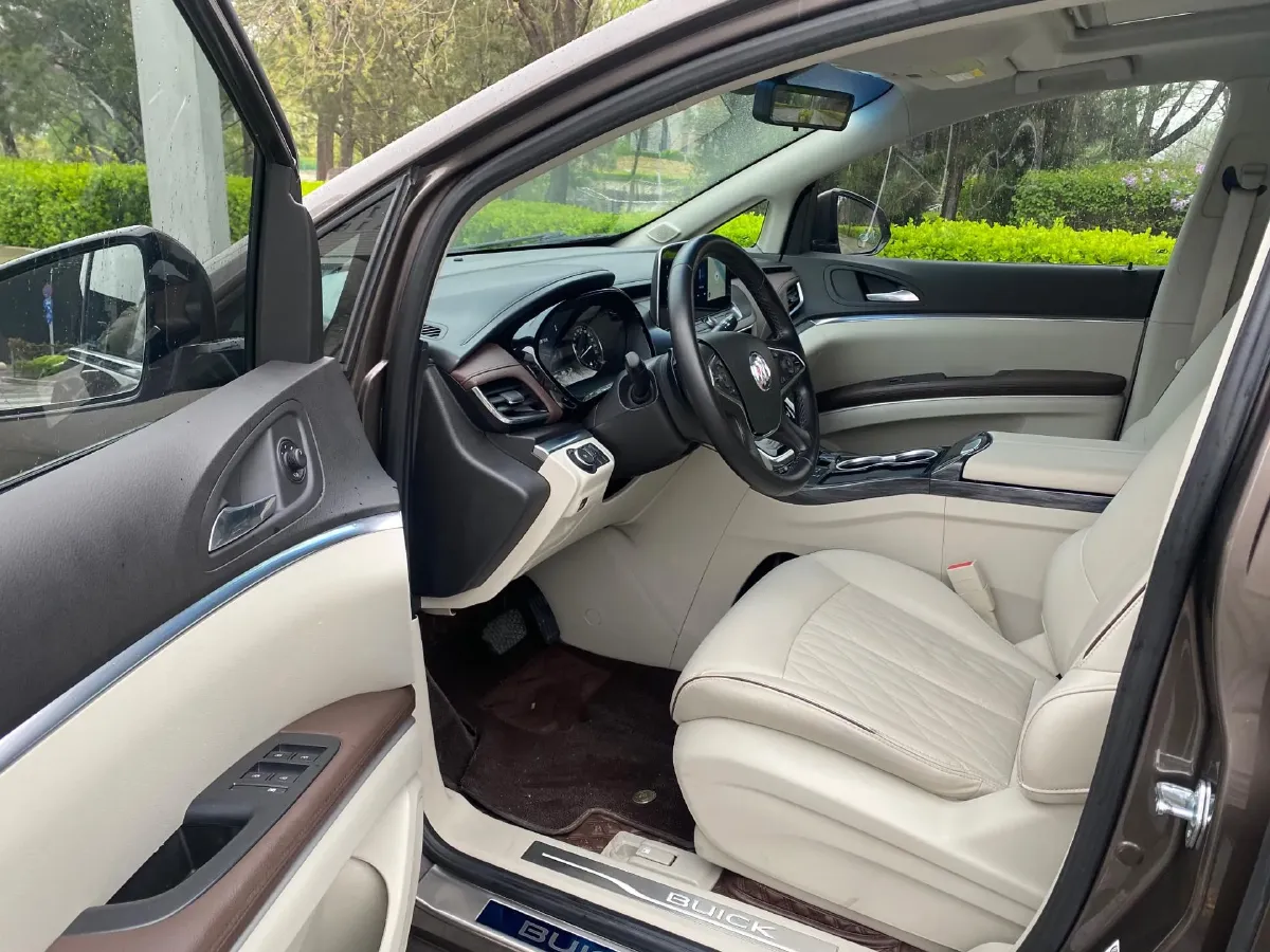 2021 Buick GL8 2.0T 237HP L4 9AT,autocango,china used car exporter,china ev exporter,chinese used car exporter,chinese used ev exporter