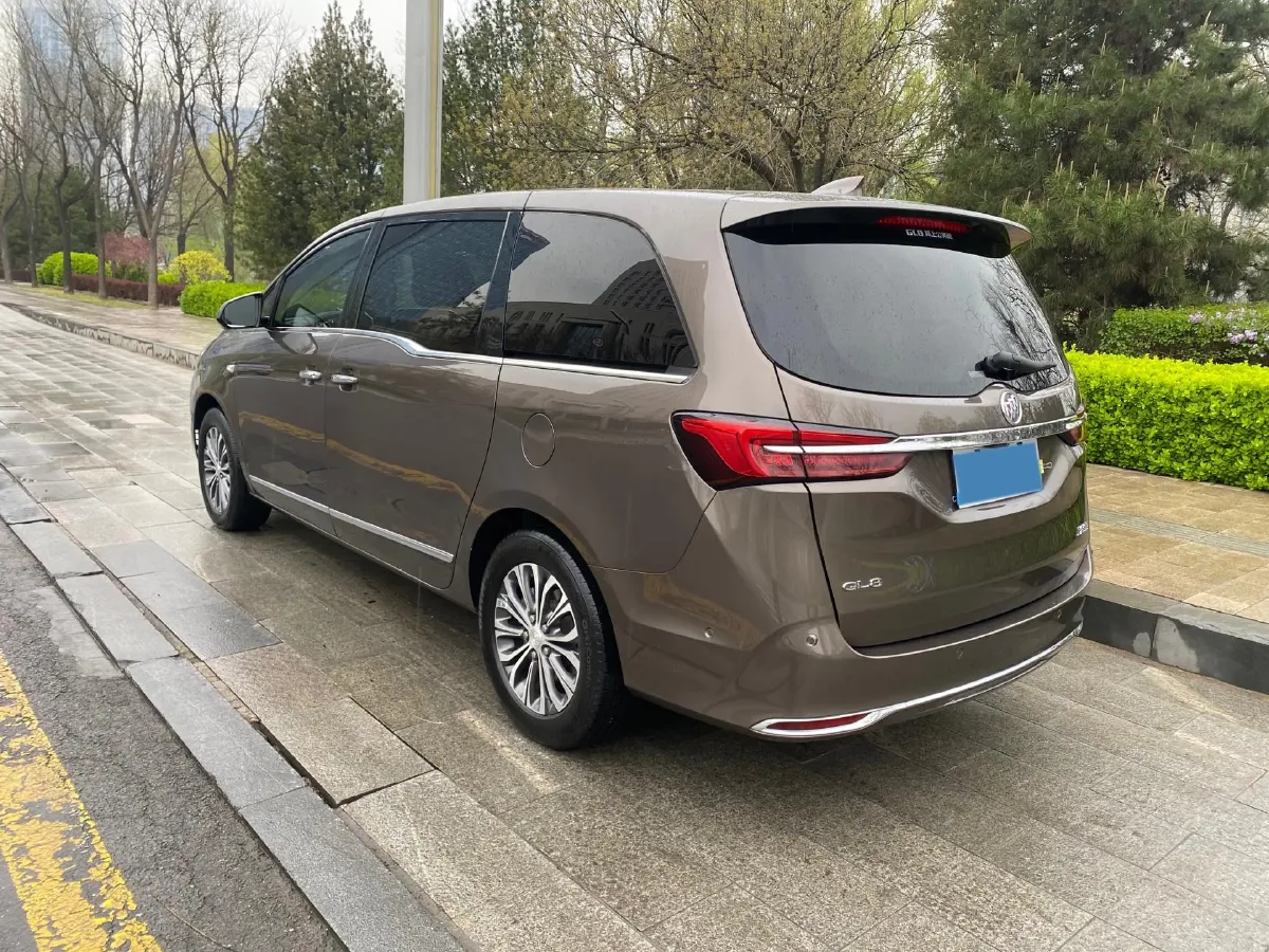 2021 Buick GL8 2.0T 237HP L4 9AT,autocango,china used car exporter,china ev exporter,chinese used car exporter,chinese used ev exporter