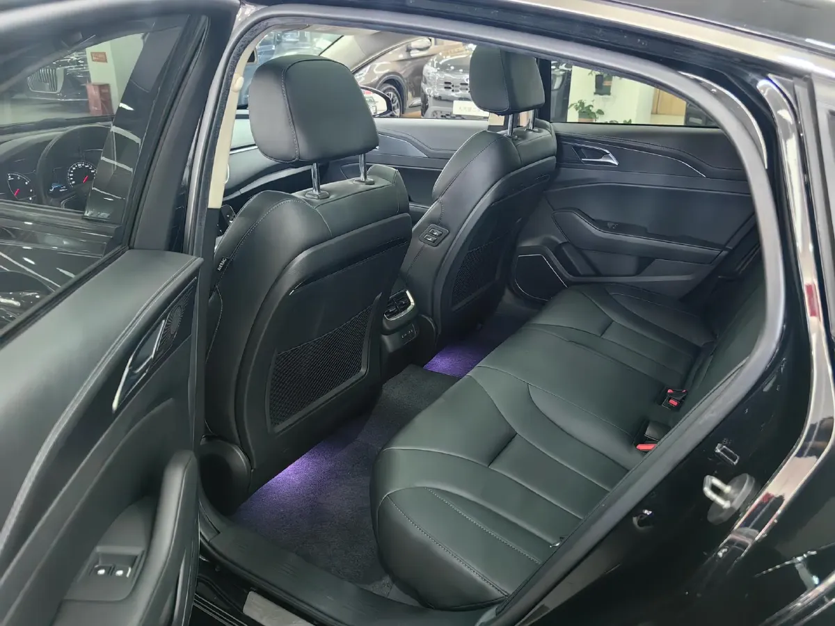 2020 HongQi H5 1.8T 197HP L4 6AT,autocango,china used car exporter,china ev exporter,chinese used car exporter,chinese used ev exporter