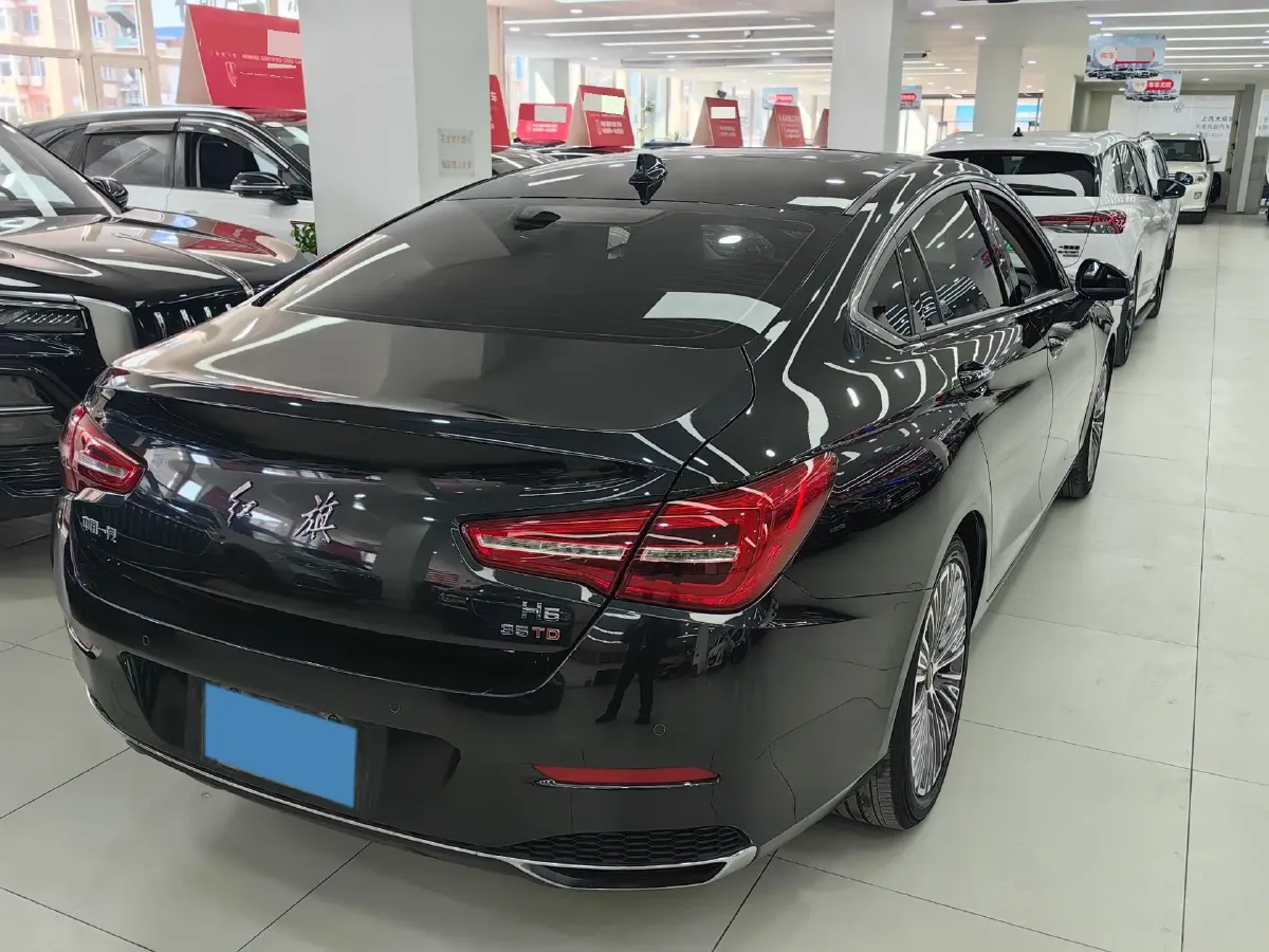 2020 HongQi H5 1.8T 197HP L4 6AT,autocango,china used car exporter,china ev exporter,chinese used car exporter,chinese used ev exporter