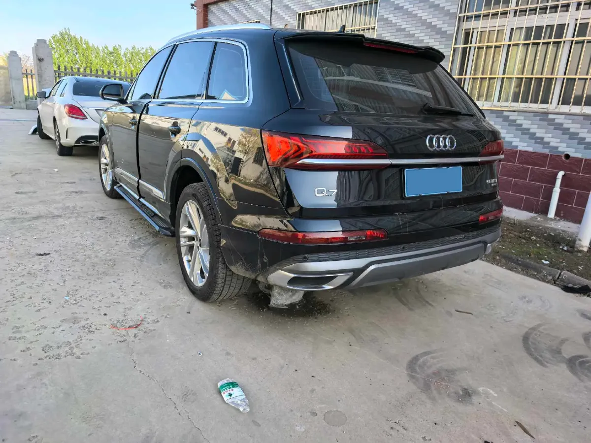 2020 Audi Q7 3.0T 340HP V6 8AT,autocango,china used car exporter,china ev exporter,chinese used car exporter,chinese used ev exporter