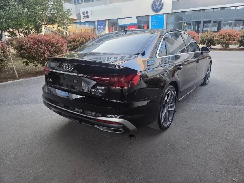 2020 Audi A4L 2.0T 190HP L4 7DCT,autocango,china used car exporter,china ev exporter,chinese used car exporter,chinese used ev exporter
