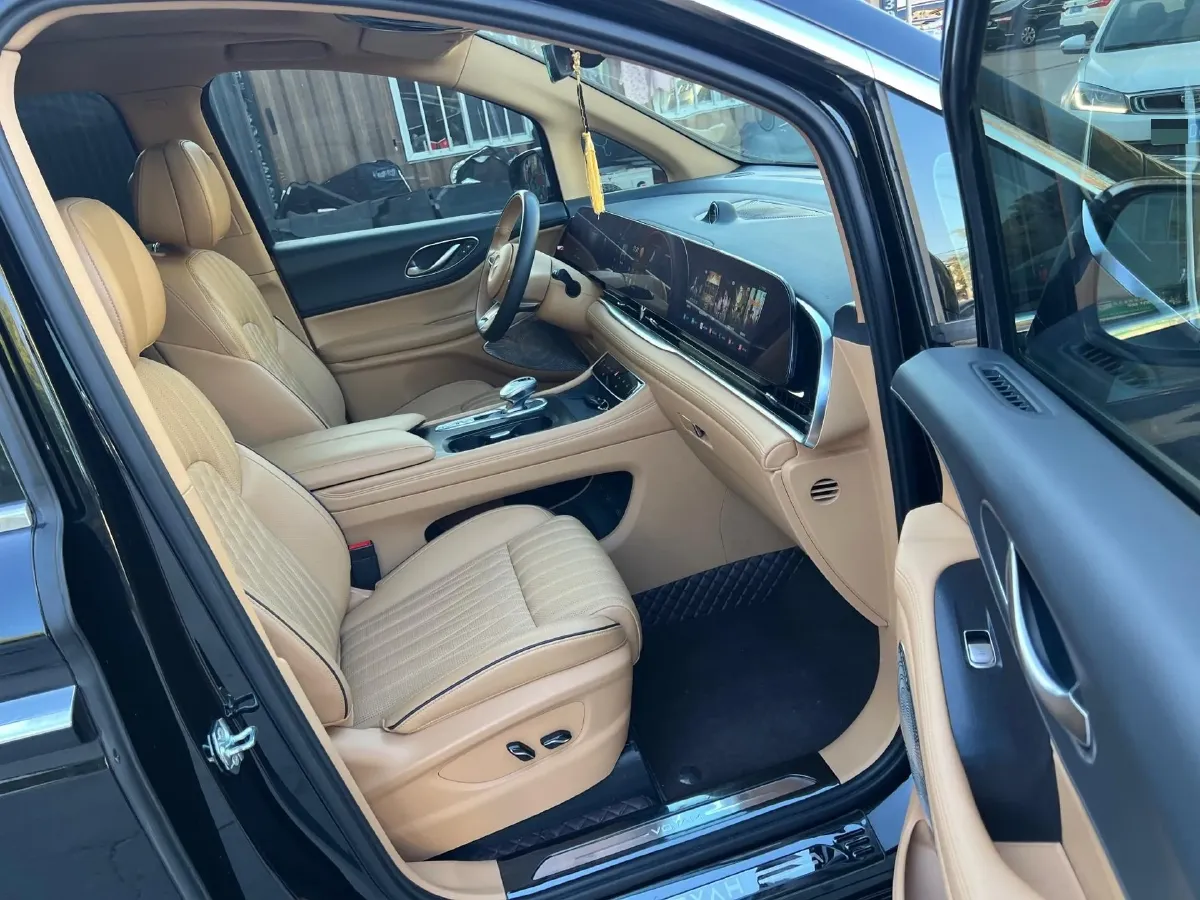 2022 Voyah Dream 1.5T 136HP L4 PHEV 25.57KWH,autocango,china used car exporter,china ev exporter,chinese used car exporter,chinese used ev exporter