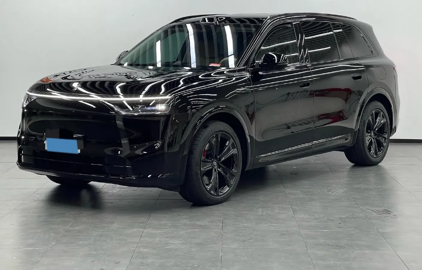 2025 AITO AITO M8 REEV 160HP REEV 53.4KWH,autocango,china used car exporter,china ev exporter,chinese used car exporter,chinese used ev exporter