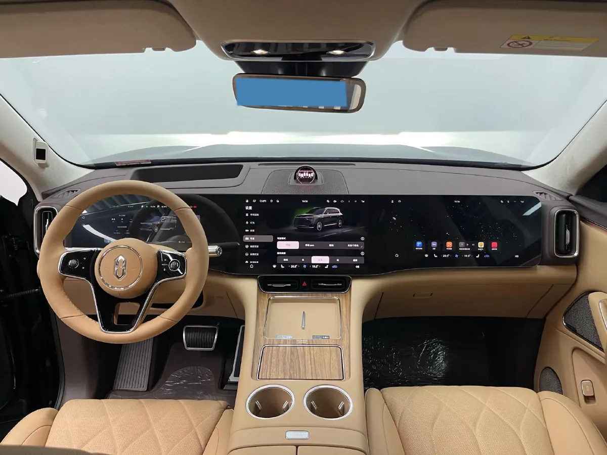 2025 AITO AITO M8 REEV 160HP REEV 53.4KWH,autocango,china used car exporter,china ev exporter,chinese used car exporter,chinese used ev exporter