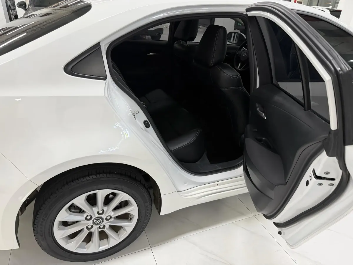 2021 Toyota Corolla 1.2T 116HP L4 CVT,autocango,china used car exporter,china ev exporter,chinese used car exporter,chinese used ev exporter